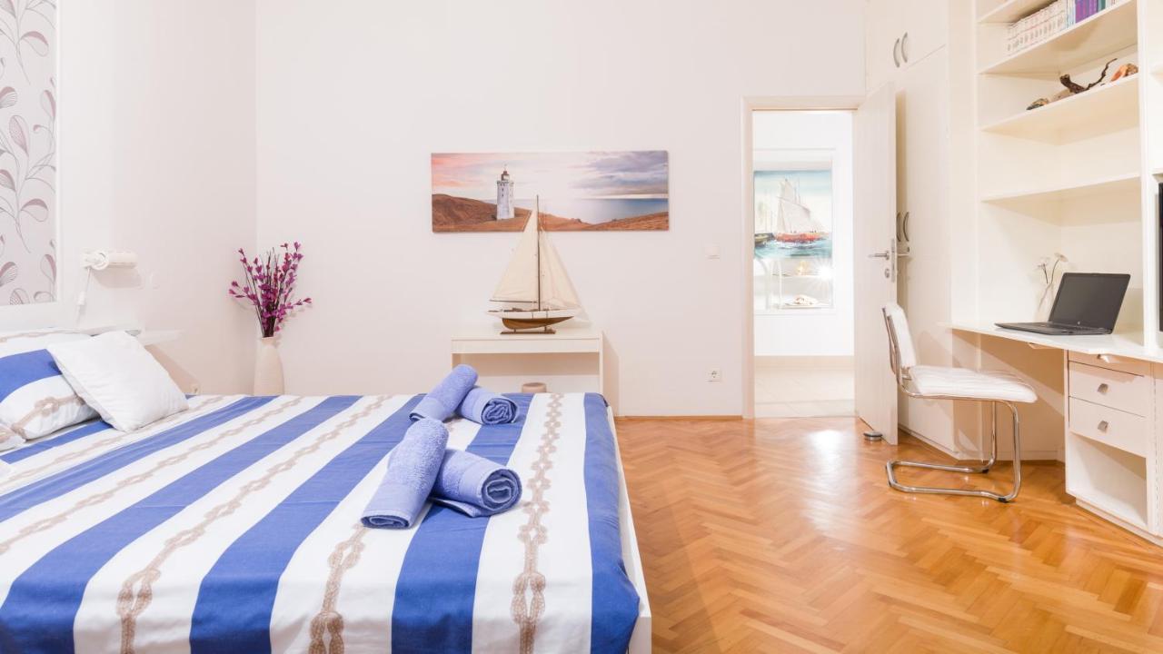 Dobronic Apartment Jelsa (Hvar)