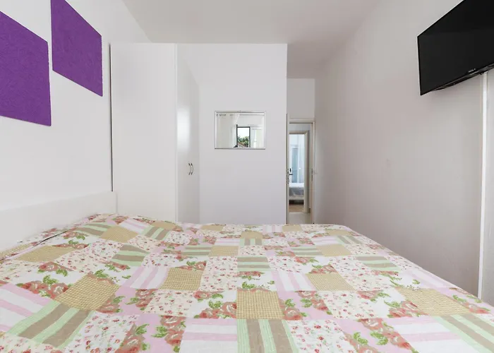 Apartments Dobronic